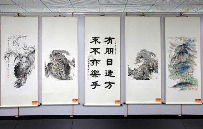 逃离受损的城堡